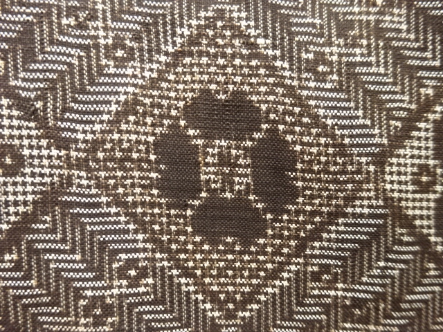 JAPANESE KIMONO / ANTIQUE KIMONO / SILK / DORO OSHIMA TSUMUGI / WOVEN GEOMETRIC